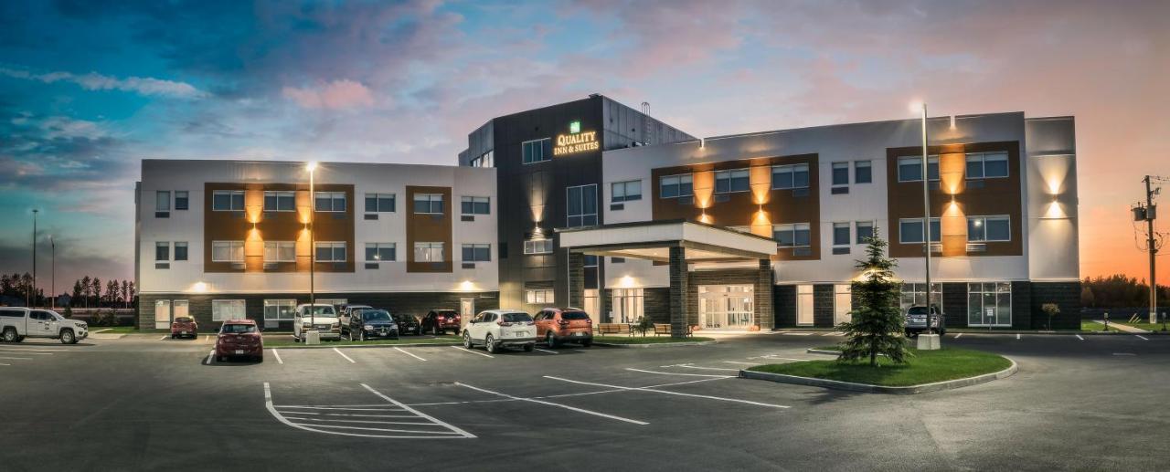 Quality Inn & Suites Mont-Joli Zewnętrze zdjęcie